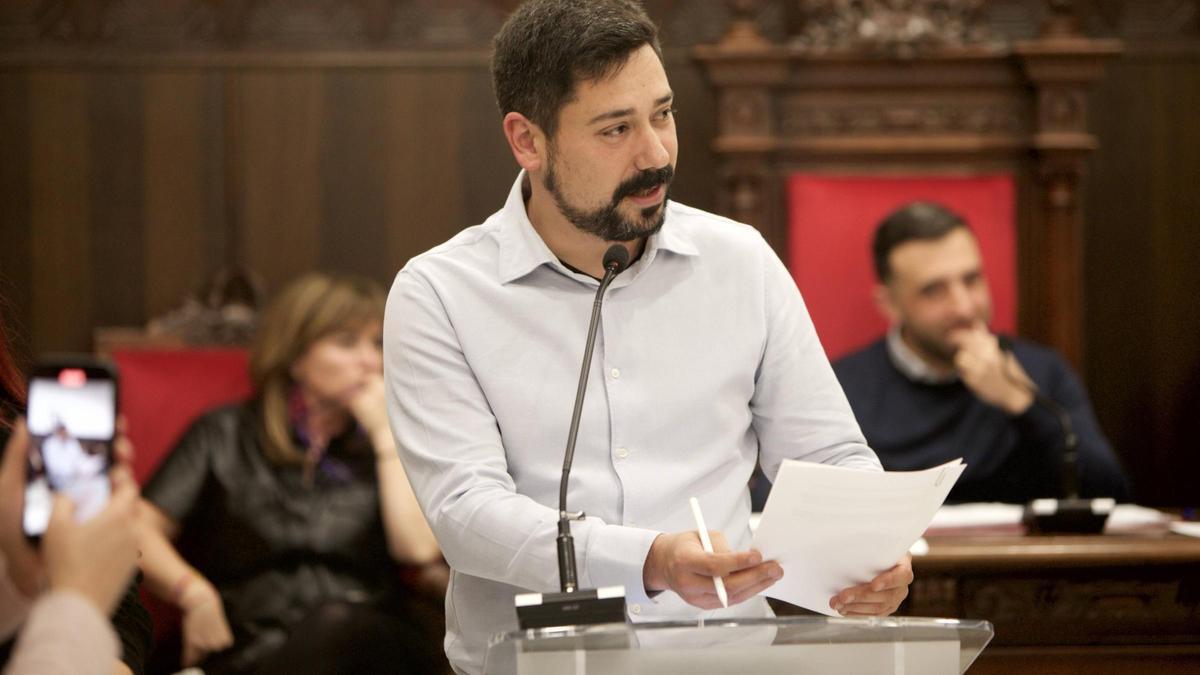Roberto Rovira en el pleno