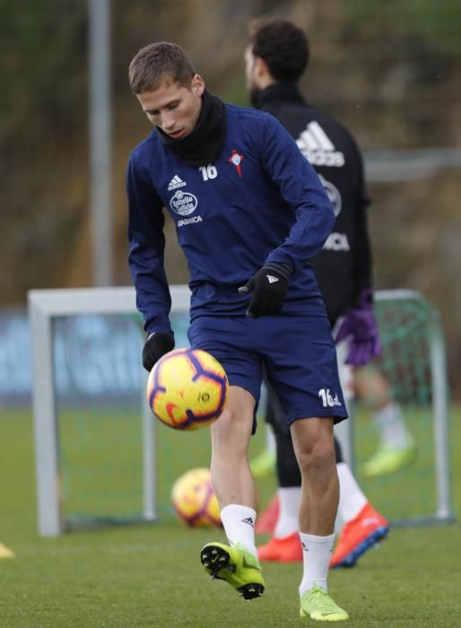 Primer entrenamiento de Hoedt en A Madroa