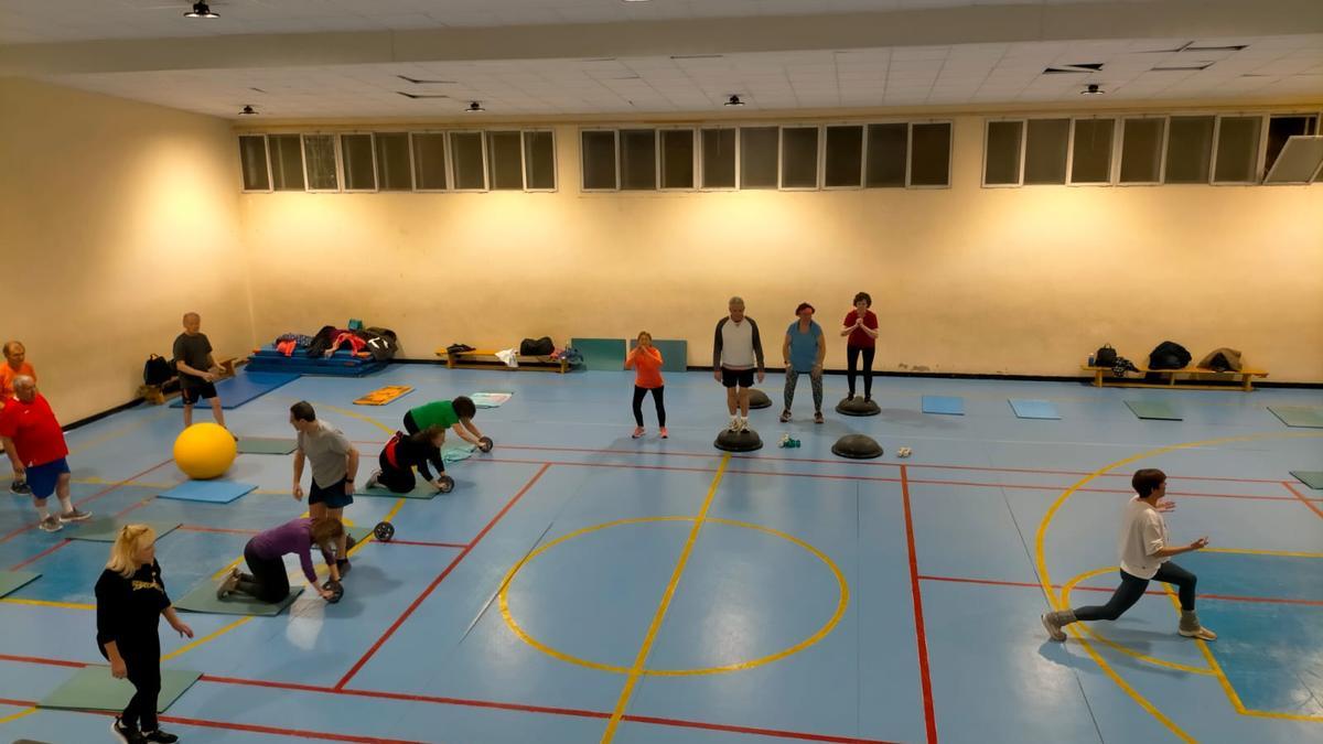 Actividades deportivas en el pabellón municipal de Quart de Poblet