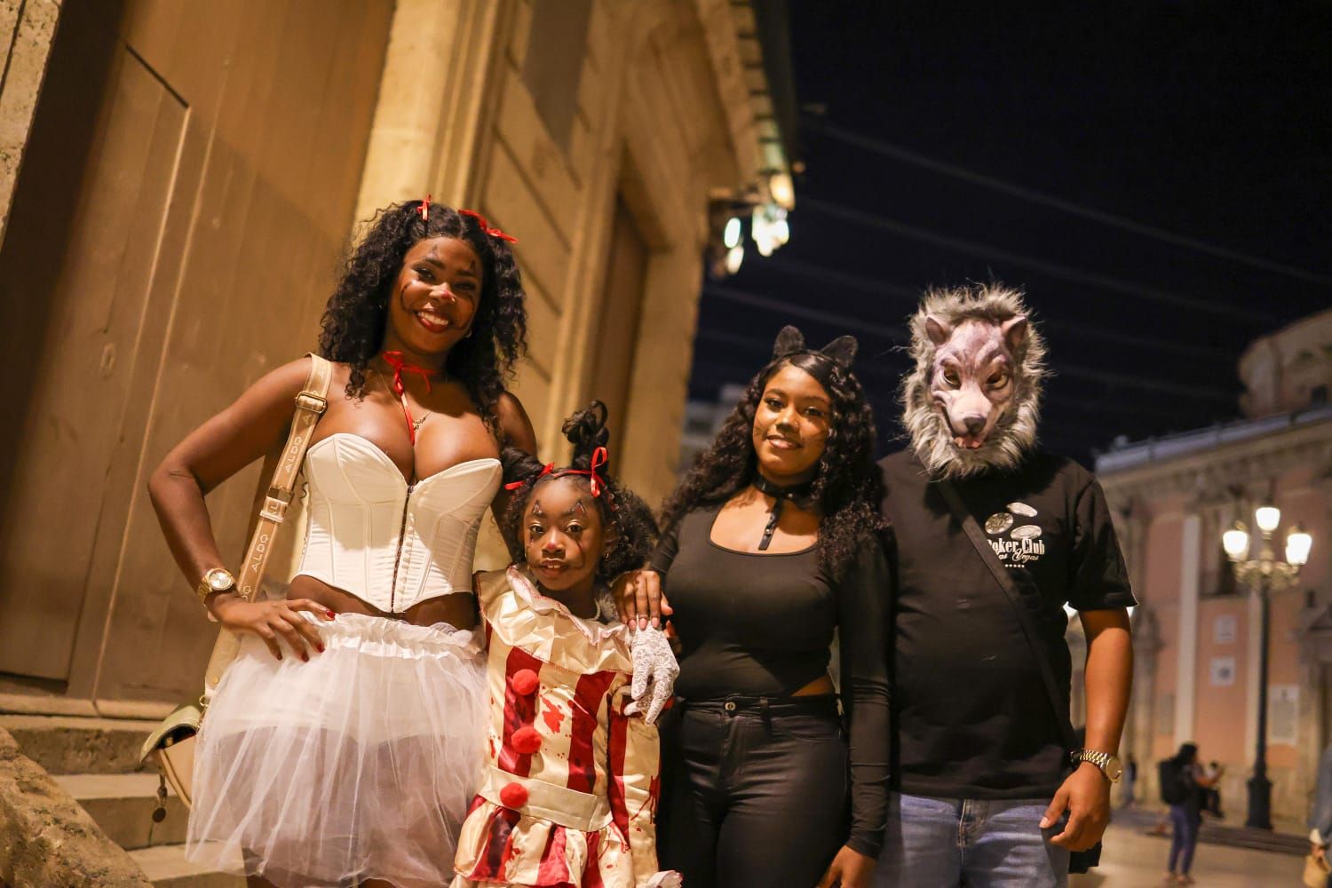 València se disfraza para celebrar Halloween