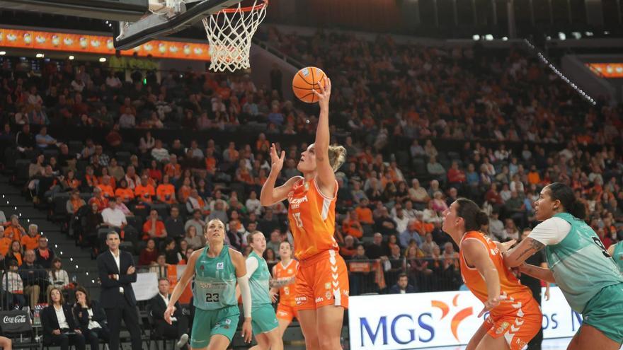 Examen taronja en Fontajau ante el líder  de la Liga | EDUARDO RIPOLL