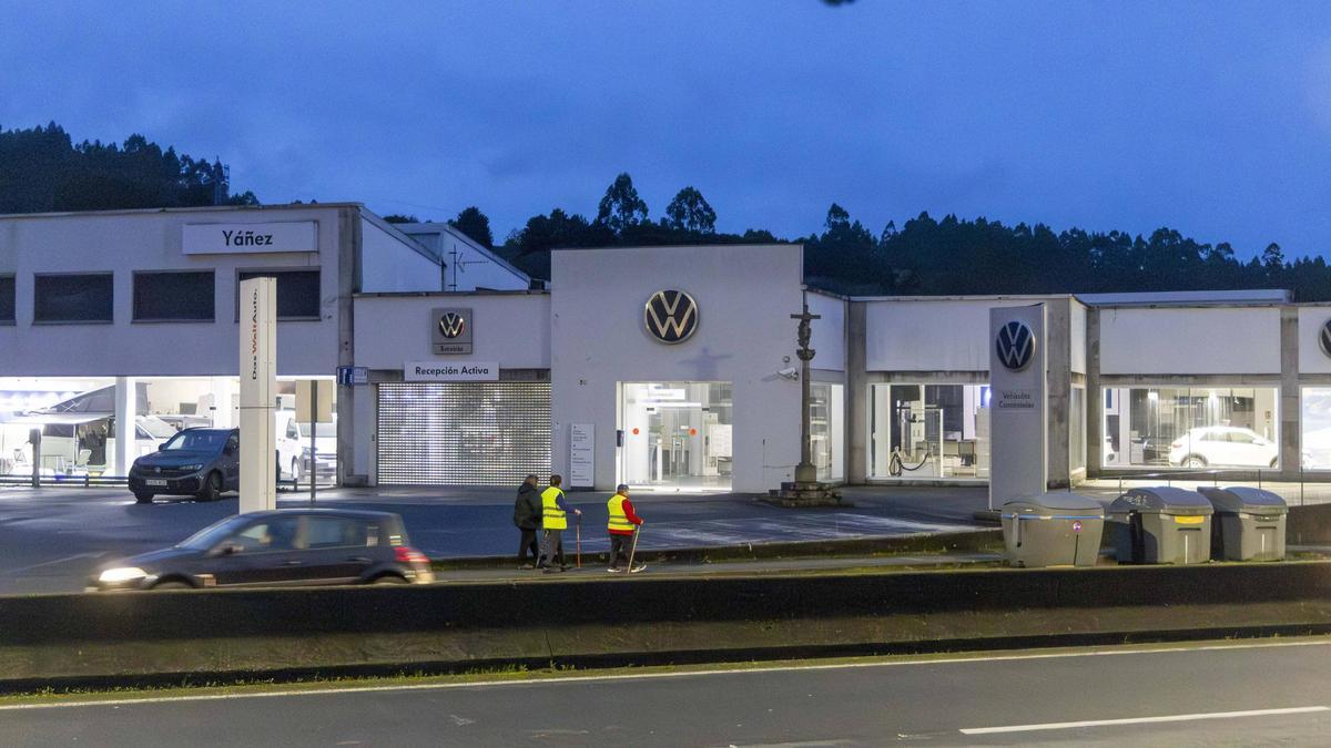 Concesionario de Yañez en la zona de A Rocha de Santiago