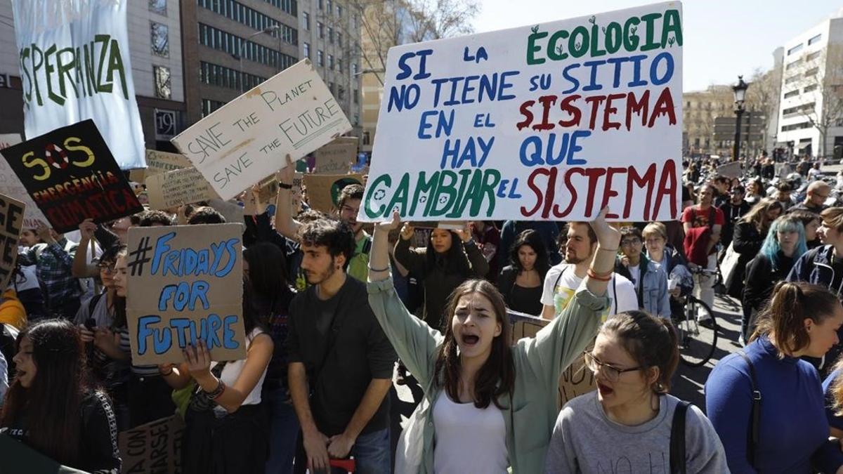 zentauroepp47366412 barcelona 15 03 2019 manifestaci n  fridays for future  en b190606200002