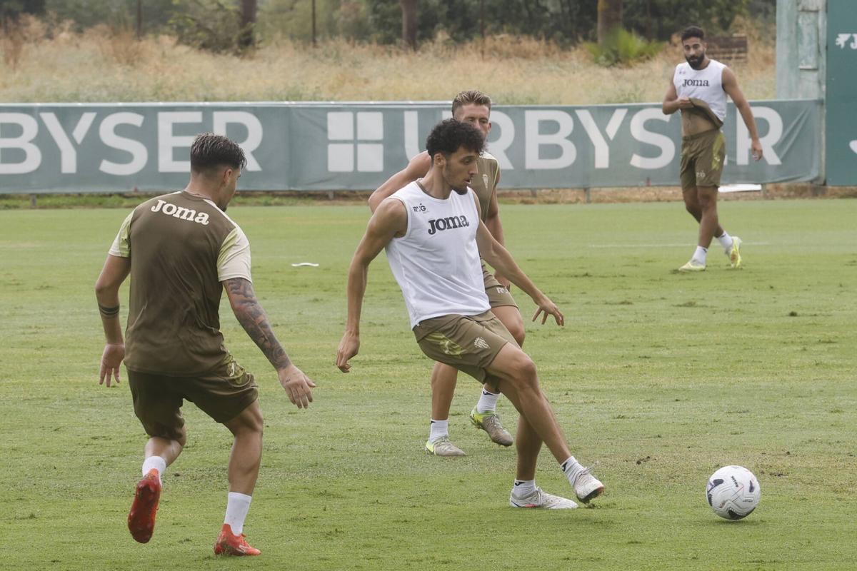 La vuelta al trabajo del Córdoba CF tras superar al Girona, en imágenes