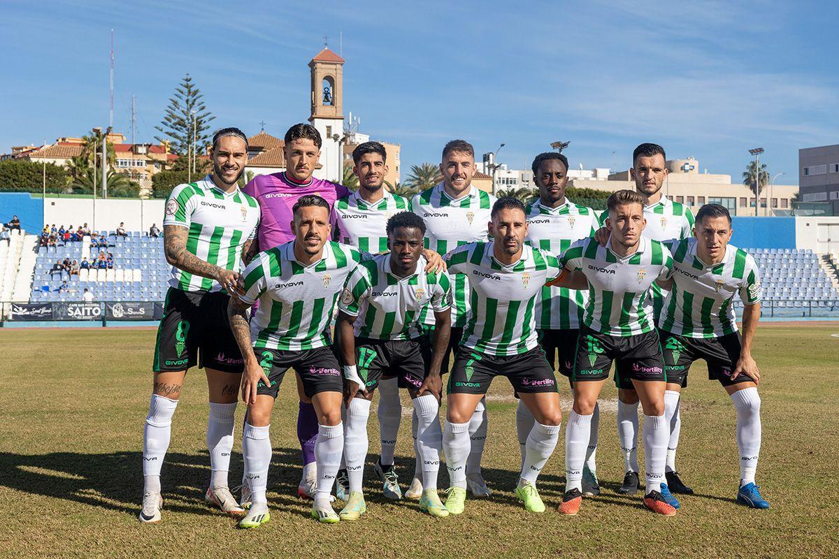 Equipo titular del Córdoba CF que se impuso este domingo al Melilla en el Álvarez Claro.