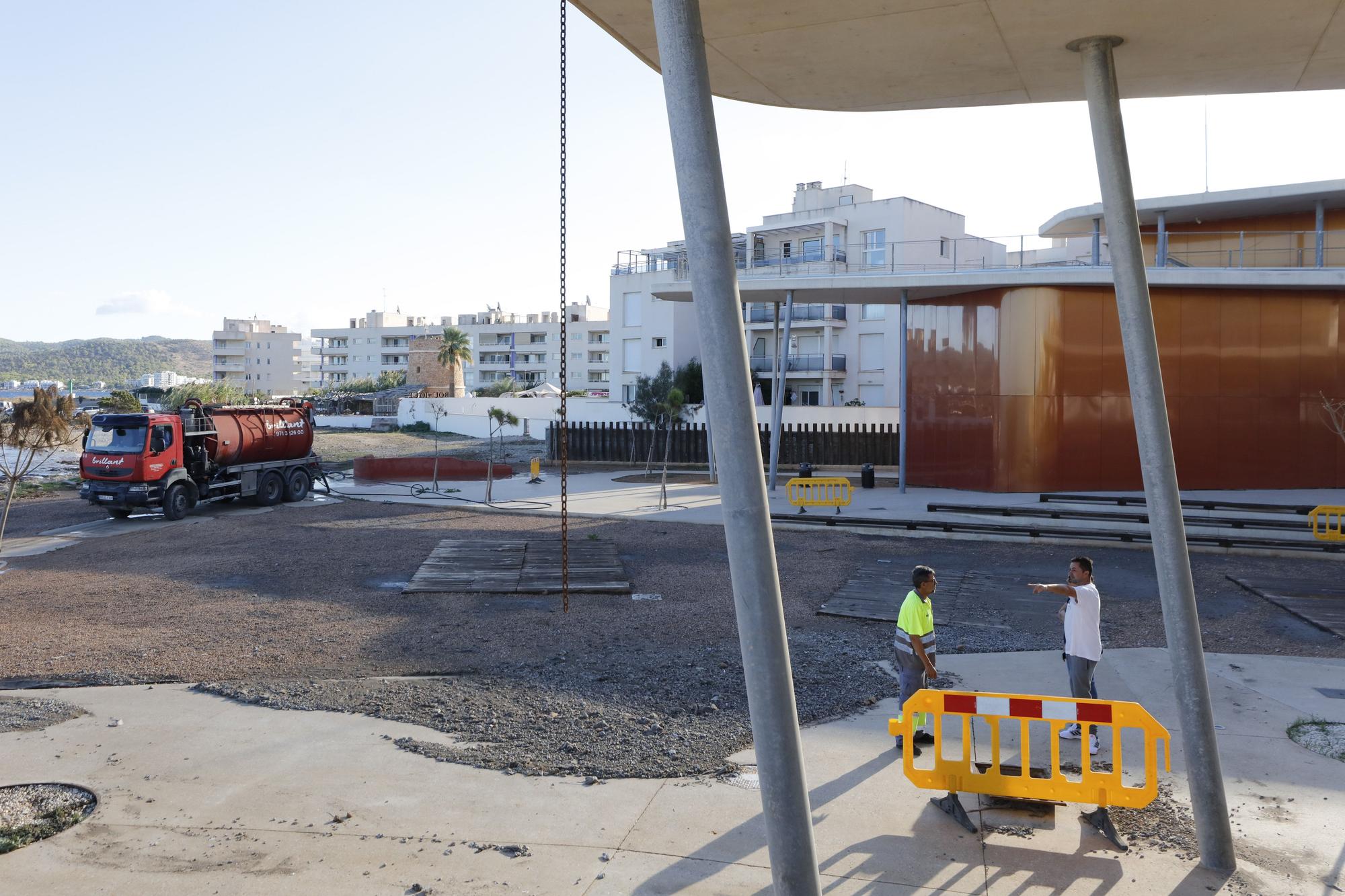 Abaqua instalará de emergencia una nueva tubería en el Caló de s’Oli para evitar vertidos en Ibiza