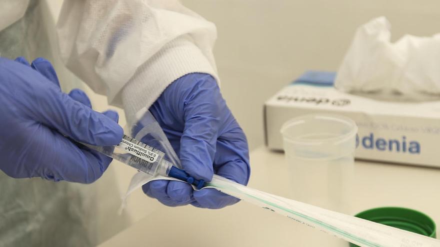 Un muerto y siete nuevos brotes de coronavirus en la provincia de Alicante