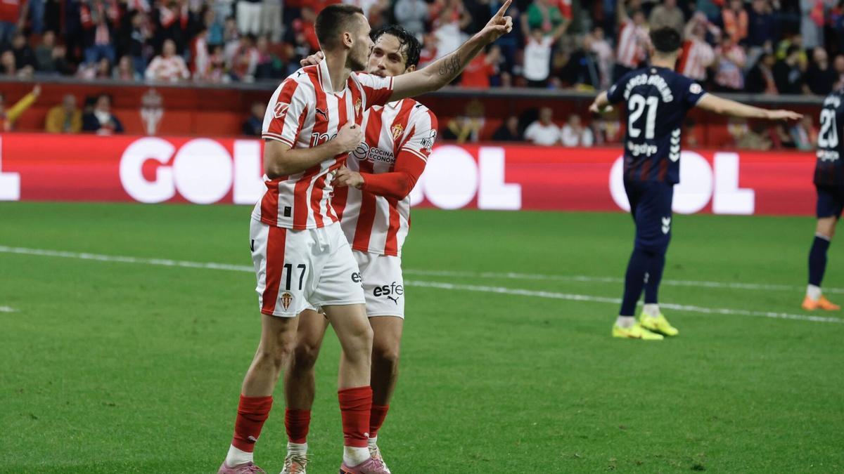 Todas las IMÁGENES del Sporting-Eibar disputado en El Molinón