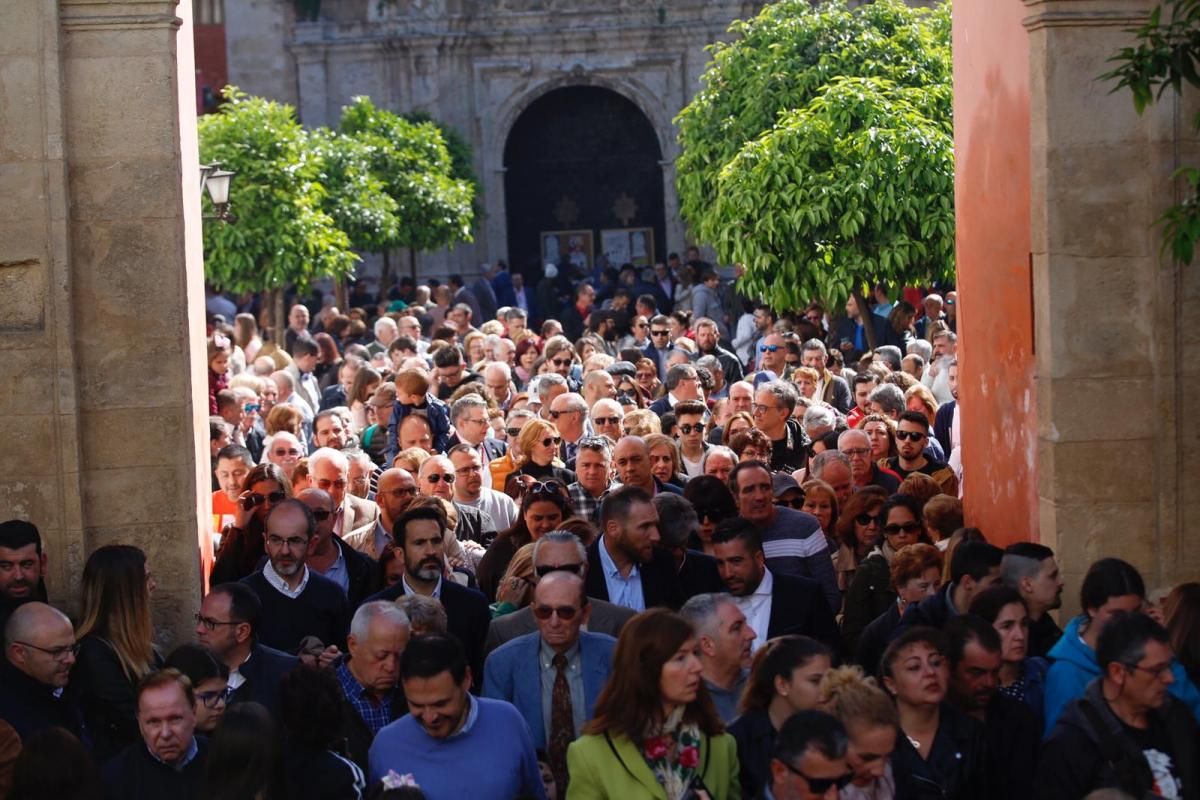 La Legión levanta expectación en el Vía Crucis de La Caridad