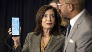 La gobernadora de Nueva York, Kathy Hochul