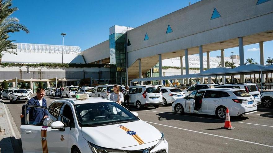 Los taxistas de Mallorca reclaman al Govern una subida de sus tarifas del 10% al 15% en 2027