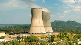 Endesa e Iberdrola exigen una gran rebaja de los 1.400 millones en impuestos que pagan sus nucleares