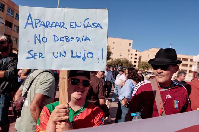 Manifestación contra el carril bici en El Médano