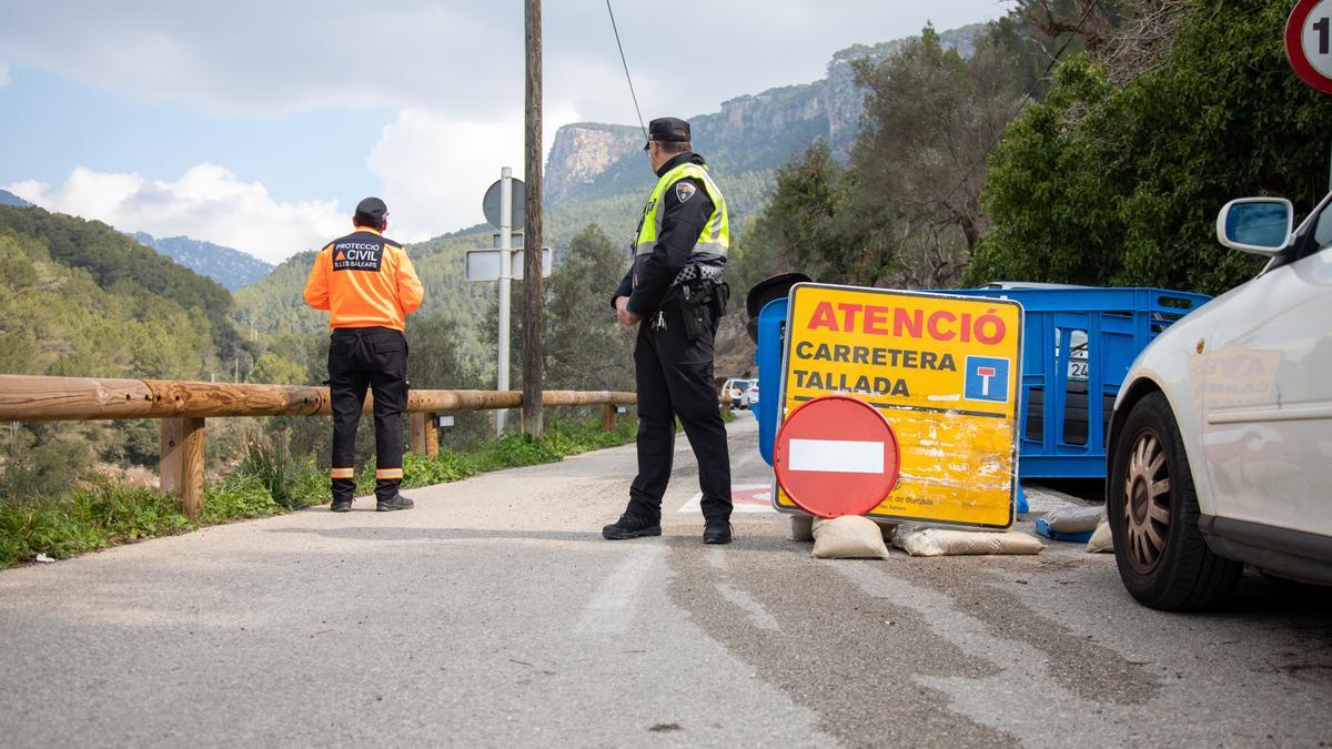 Ocho carreteras de Mallorca se mantienen cerradas este sábado por motivos de seguridad.