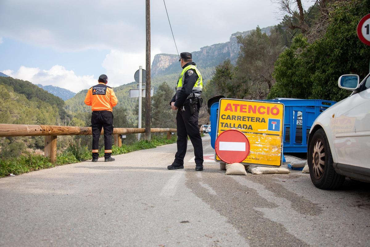 Ocho carreteras de Mallorca se mantienen cerradas este sábado por motivos de seguridad.