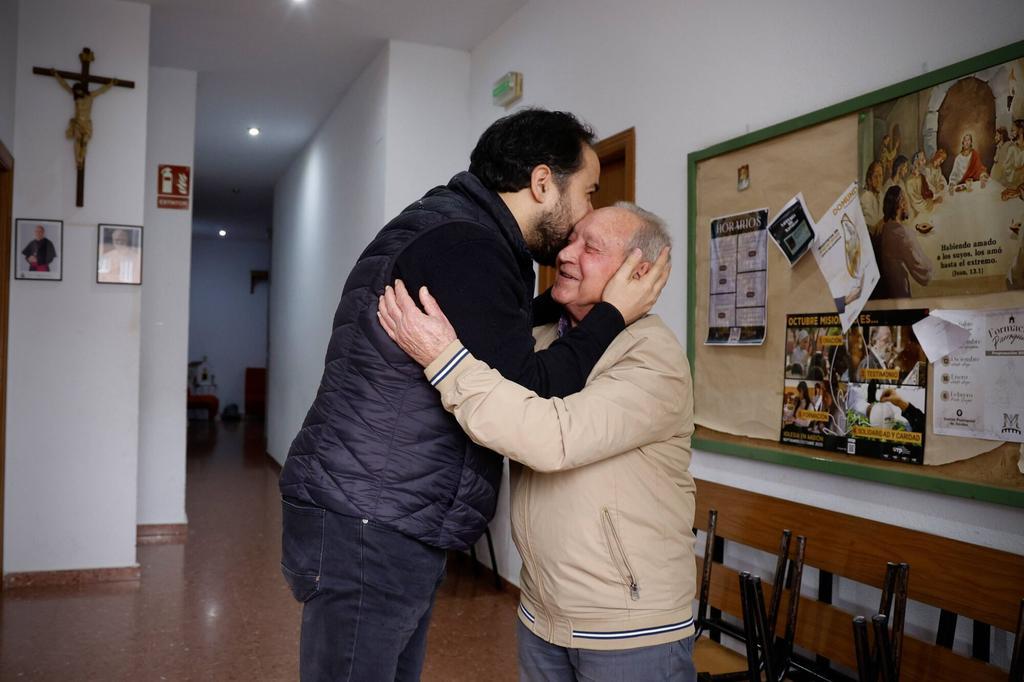 La barriada de Alcolea se vuelca con los afectados