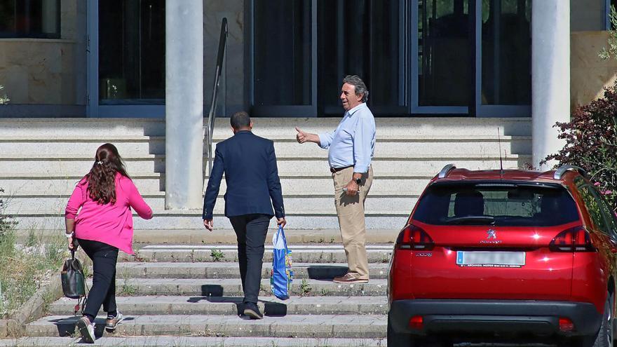 Un primer grupo de refugiados llega al Centro de Atención a Migrantes de Villarrodrigo de las Regueras (León)