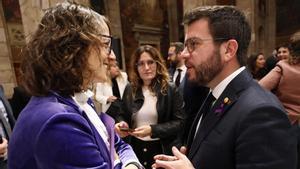 Pere Aragonès  y la consellera Verge han encabezado el acto institucional con motivo del Día Internacional para la Eliminación de la Violencia hacia las Mujeres