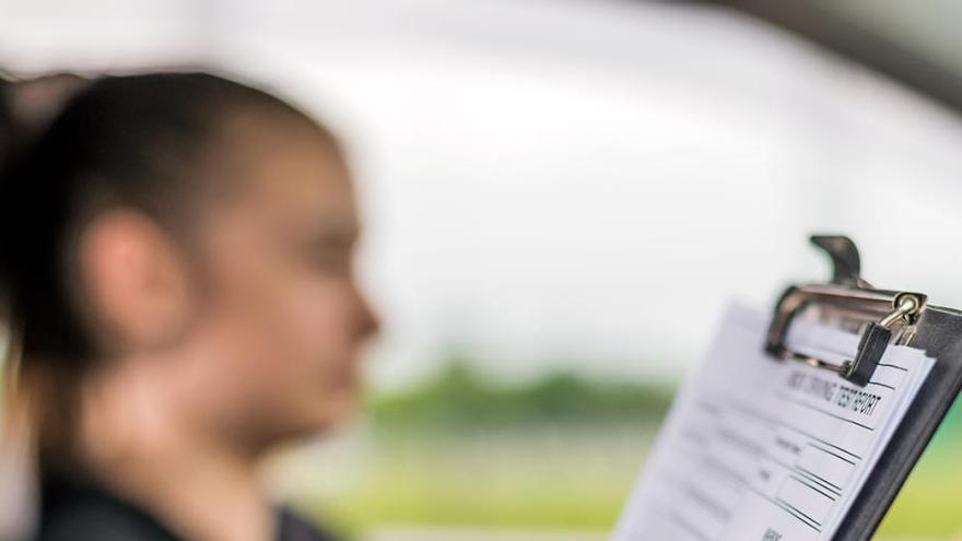 Un conductor de autoescuela da positivo en cocaína durante una práctica en Elche con un alumno