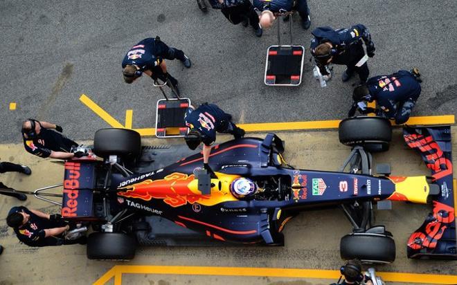 La Fórmula 1 comienza a rodar en Montmeló