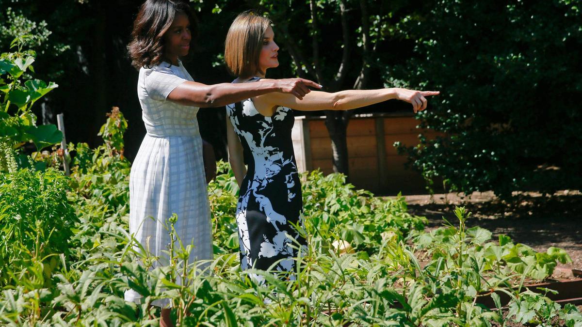 Letizia Ortiz y Michelle Obama, juntas en el huerto de la Casa Blanca