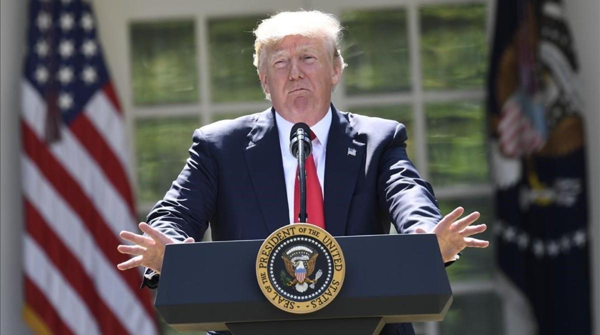 Donald Trump, anunciando su retirada del acuerdo climático de Paris. 