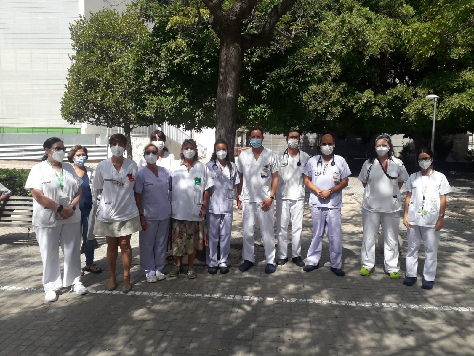 Protesta en los hospitales de la provincia en apoyo a los trabajadores de la UCI del Hospital La Plana