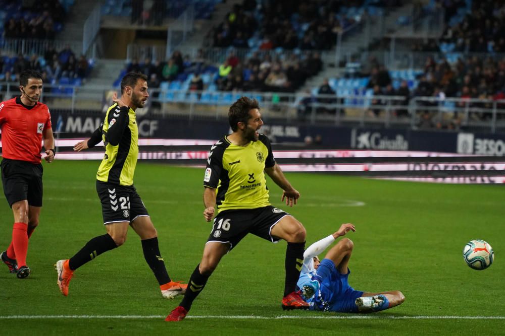 Partido del Málaga CF y el Tenerife en La Rosaleda.