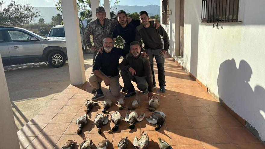 La caza de aves acuáticas se dispara en Sueca pero sigue ralentizada en Cullera