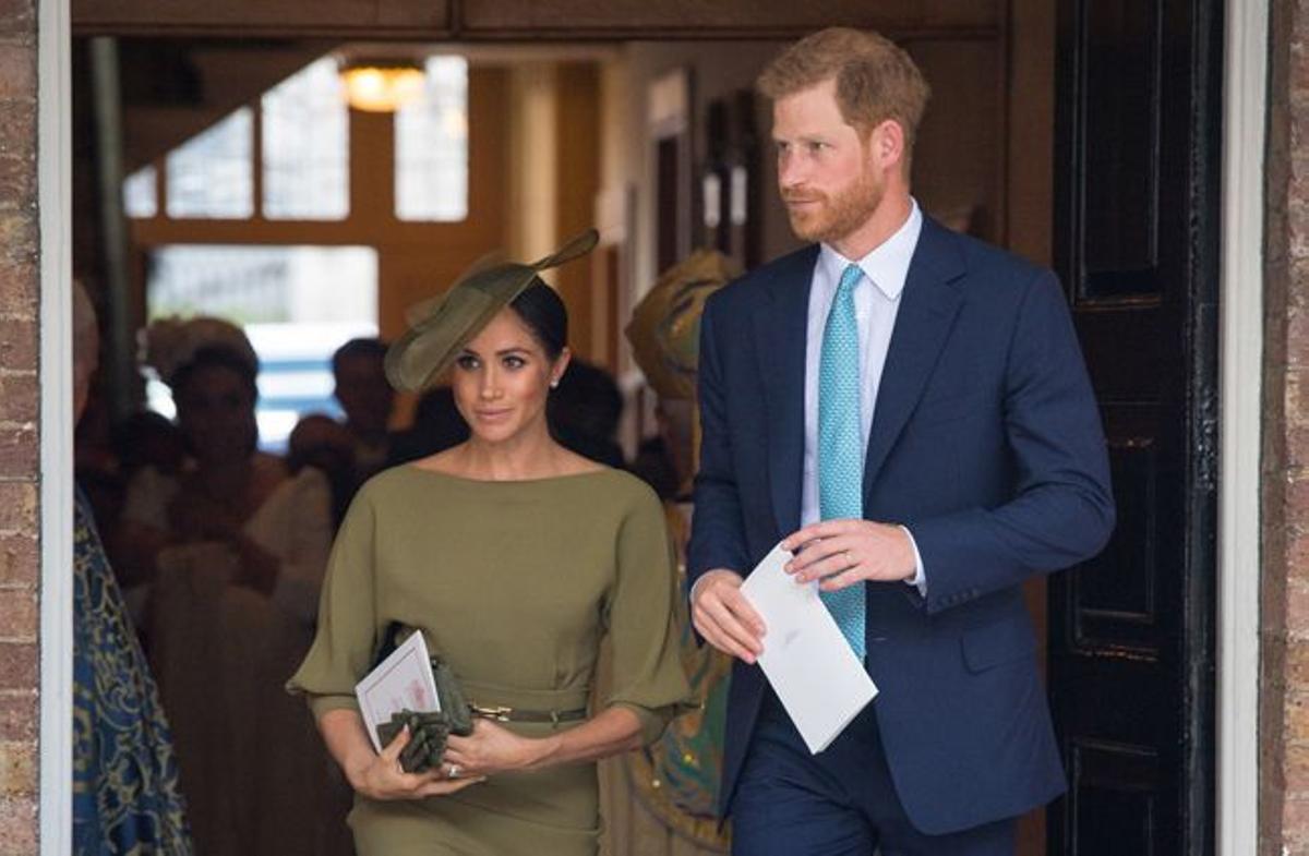 Meghan Markle y el príncipe Harry en el bautizo de Louis