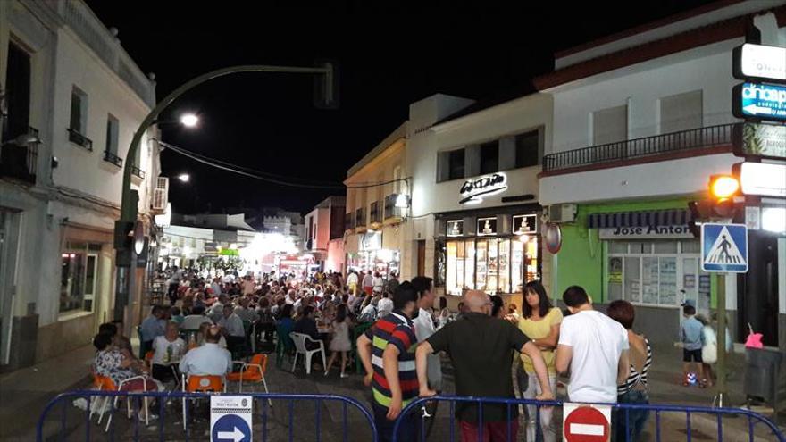 Los fontaneses salen a la calle a disfrutar de las fiestas de Santiago