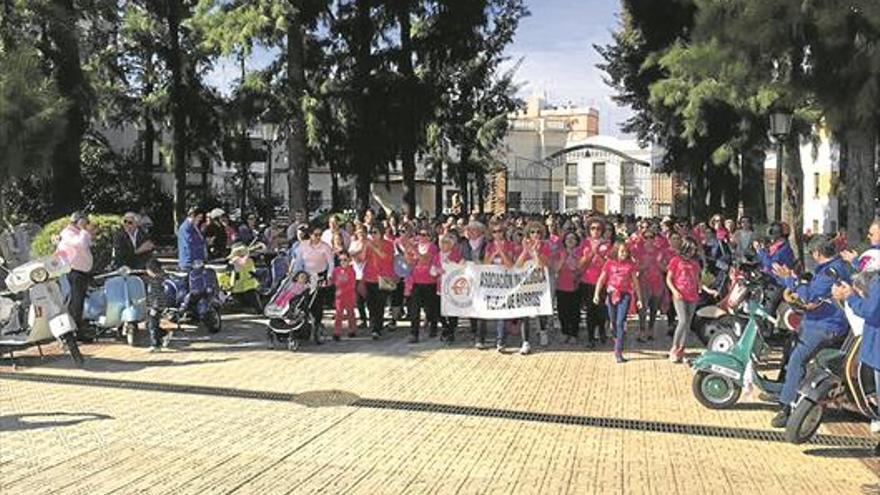 La Oncológica de Almendralejo saca su calendario benéfico con 16 instantáneas