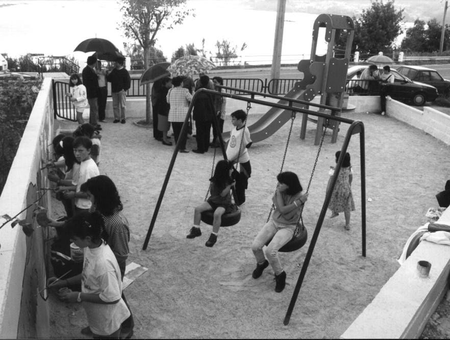 Parque infantil de Fontemaior en Raxo Rafa hijo .jpg