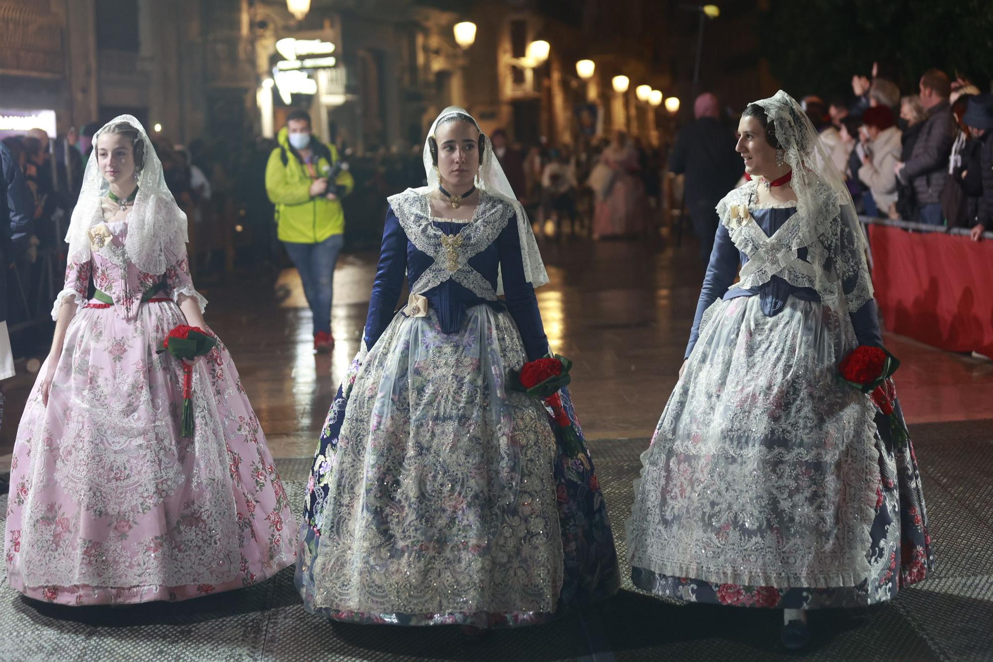 Búscate en la Ofrenda por la calle Quart (entre 22.00 y 23.00 horas)