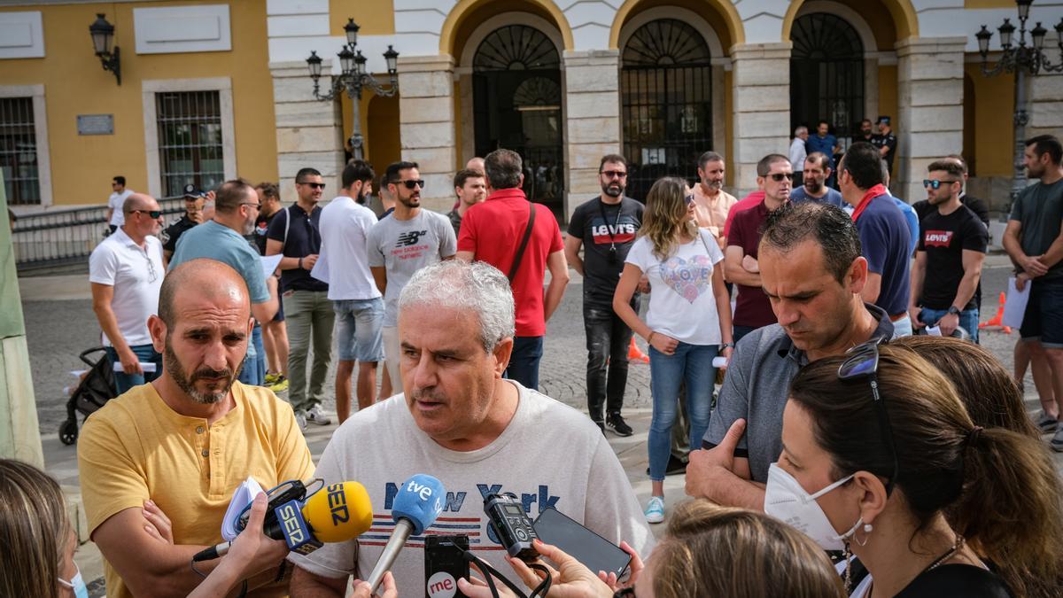 Manuel Manzano, durante una protesta de la Policía Local.