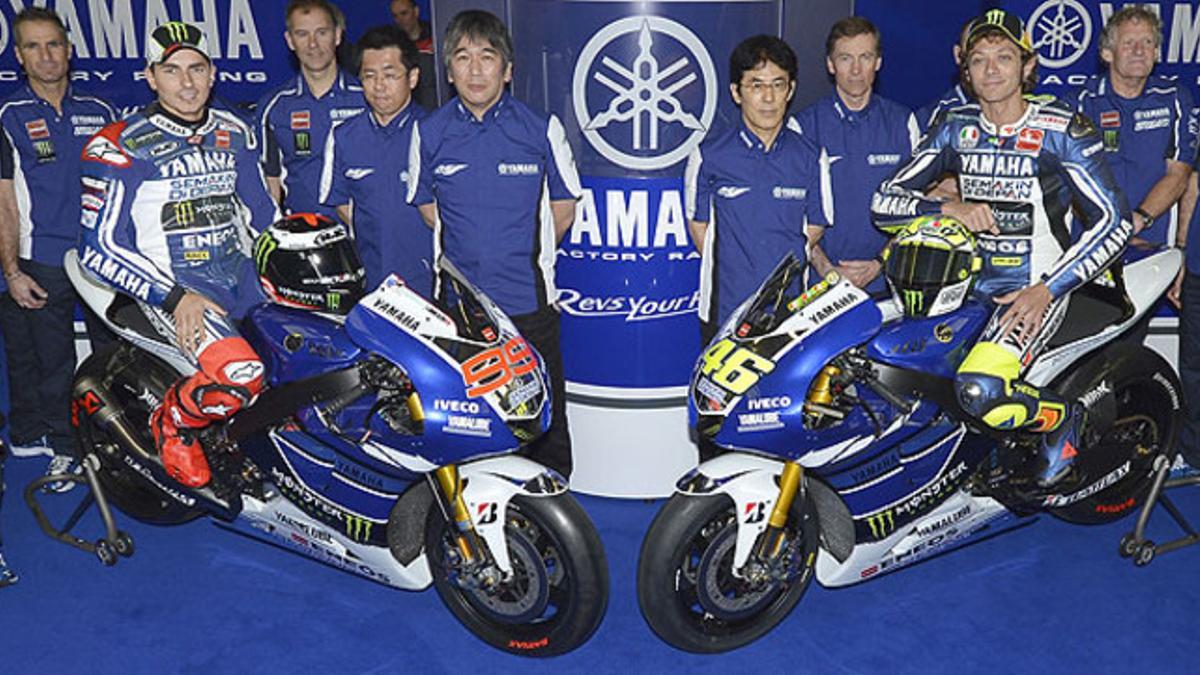 Jorge Lorenzo y Valentino Rossi, en la presentación del equipo Yamaha, en Jerez