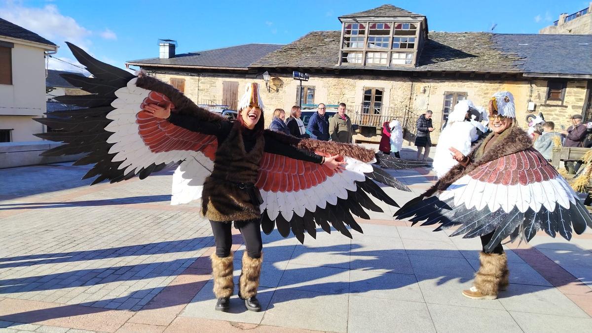 El Cordel Sanabrés anima el carnaval en Puebla de Sanabria El Cordel Sanabrés anima el carnaval en Puebla de Sanabria