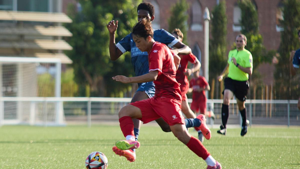 La Damm estrenó con empate ante el Girona su Ciudad Deportiva