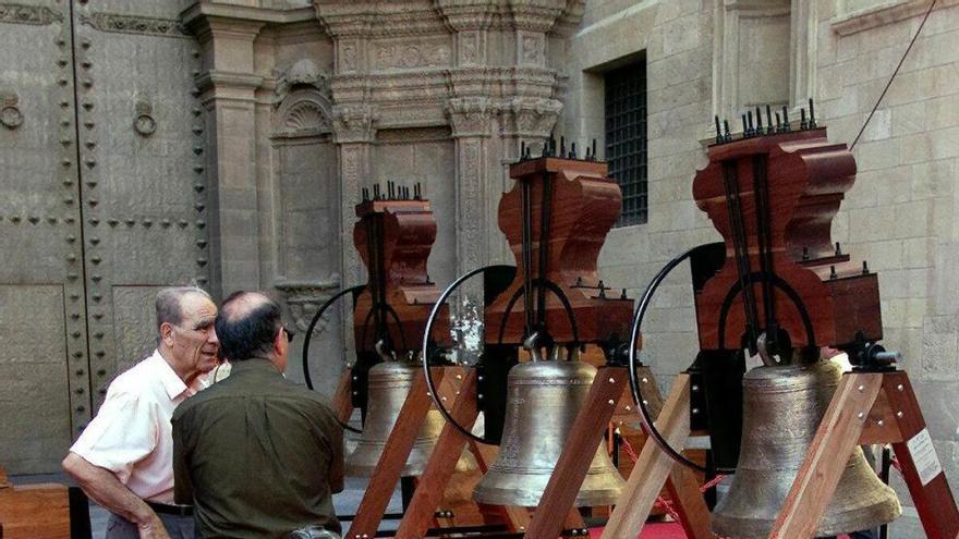 Campana de la Mora, en la esquina inferior izquierda de la imagen.