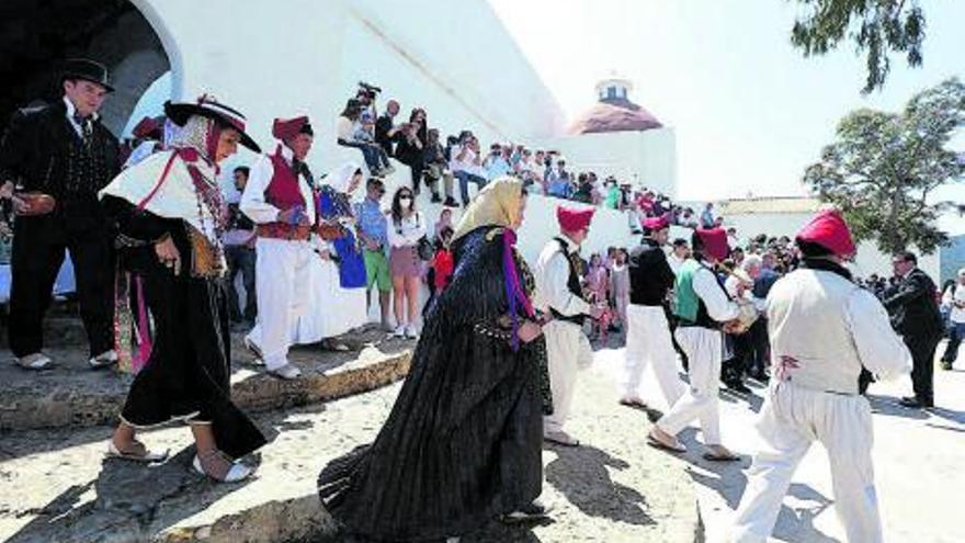 Santa Eulària vuelve a celebrar hoy el primer domingo de mayo a lo grande