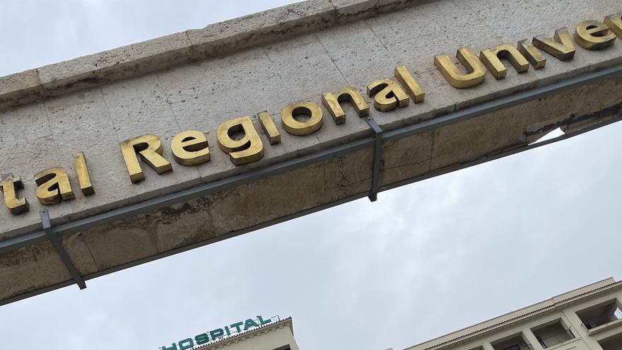 Entrada del Hospital Regional de Málaga