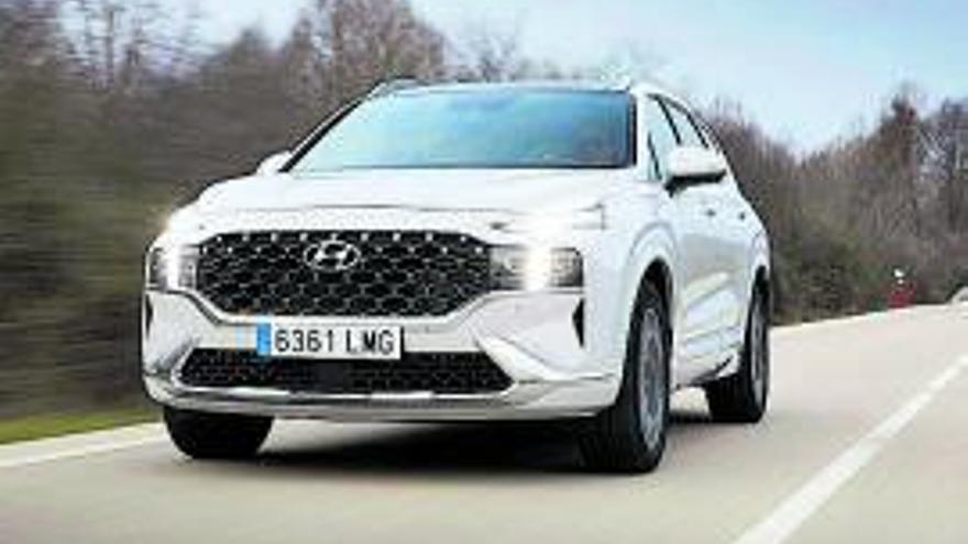 mÀxim referent. El Tucson, el model més venut de la gamma Hyundai, disposa de variants de combustió tradicional, d’hibridació lleugera, completament híbrides i fins i tot híbrides endollables. hyundai