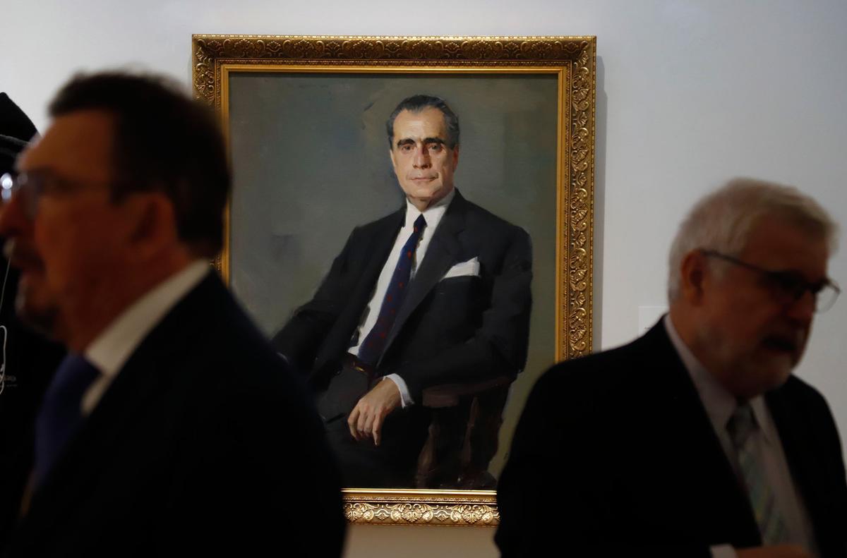 Exposición 'Retratos de Revello de Toro en la colección de arte Fundación Unicaja'