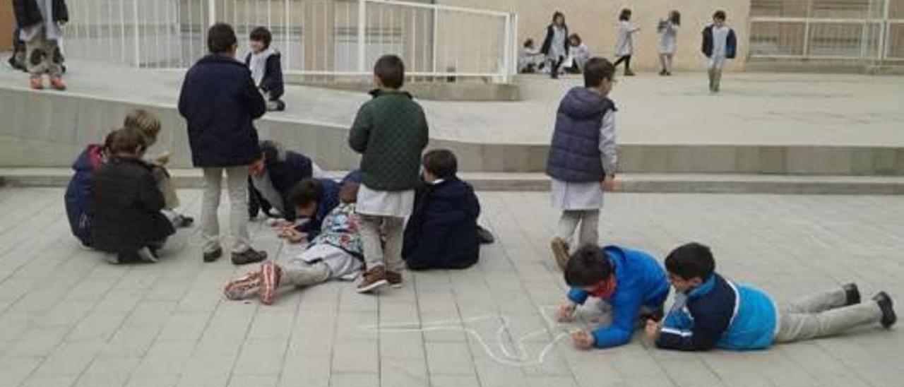 Juegos tradicionales en el colegio Salesianos-San Vicente Ferrer