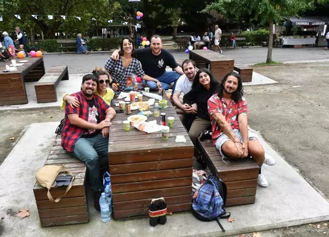 Pulpo, rosquillas y panderetas para cerrar las fiestas de A Coruña en Santa Margarita