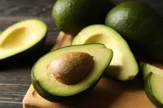 Esto ocurre en tu cuerpo si comes aguacate todos los días
