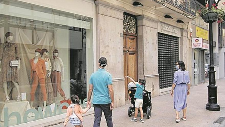 Los comerciantes critican el &#039;veto&#039; a las rebajas en las tiendas físicas