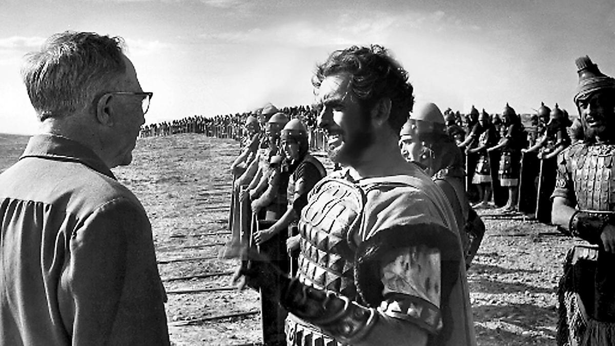 King Vidor y Tyrone Power durante el rodaje en Valdespartera de 'Salomón y la reina de Saba', 1958