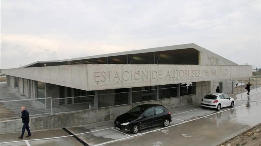 Harán mejoras en la estación de autobuses de Trujillo