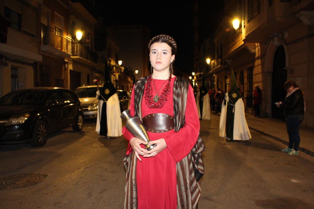 Procesión de la Hermandad de Jesús con la Cruz y Cristo Resucitado.